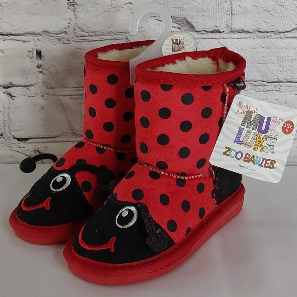 'MUK~LUKS' 'ZOO~BABIES' FUZZY LINED LADYBUG SLIP~ON BOOTS - Picture 9 of 16